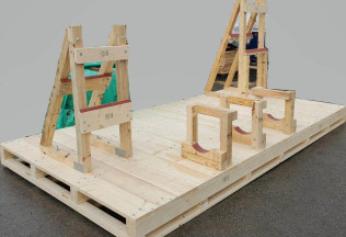 Pallet with Custom Supports